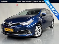 Toyota Auris - 1.8 Hybrid Lease Pro