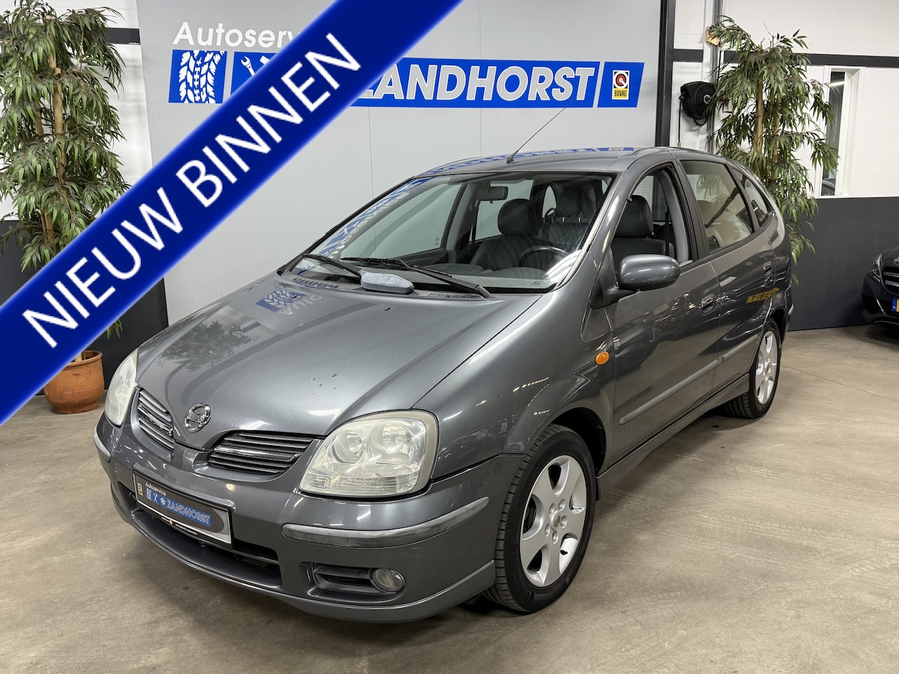 Nissan Almera Tino - 1.8 Tekna // Automaat!!! - AutoWereld.nl