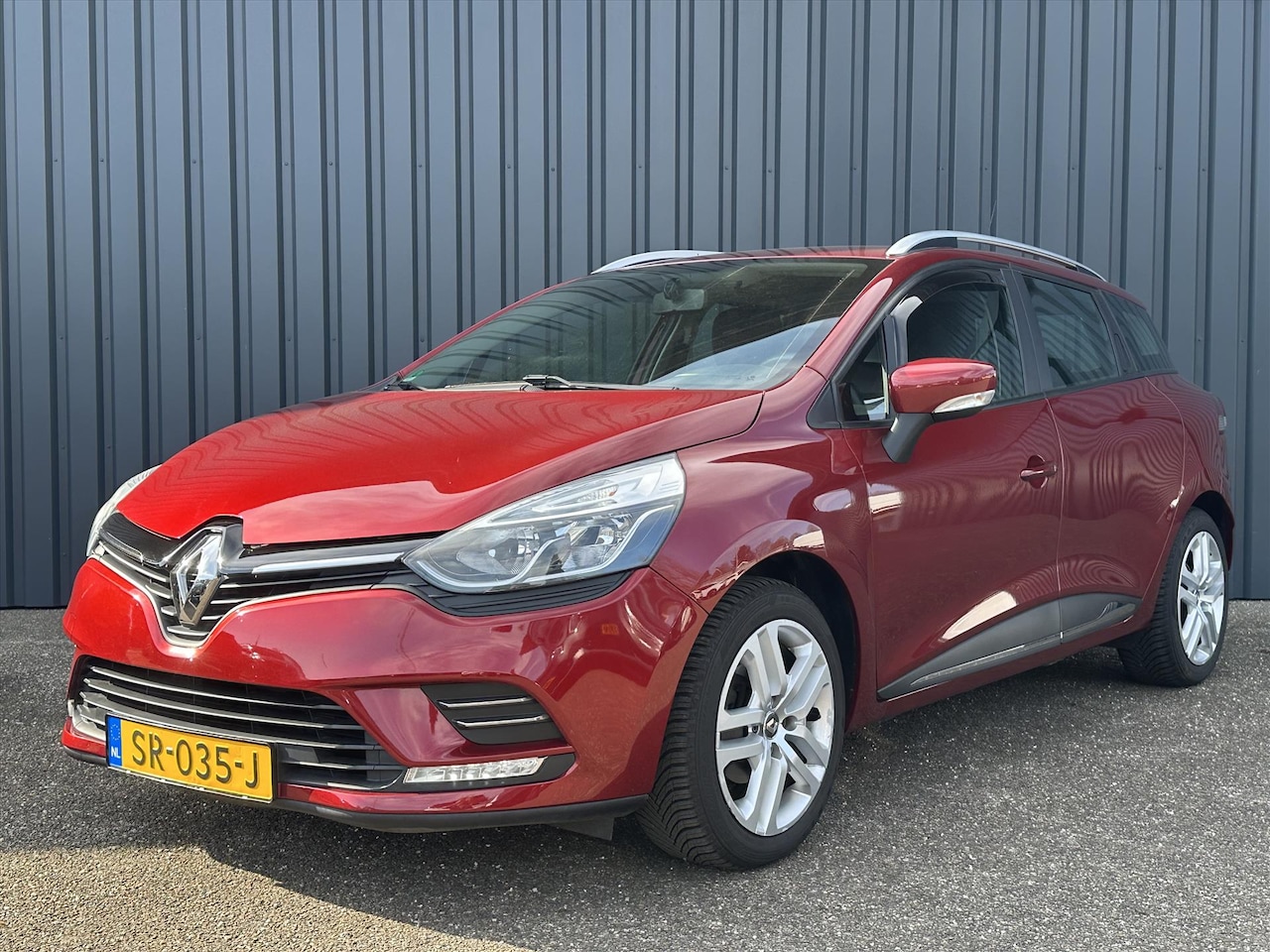 Renault Clio - Energy TCe 90pk Zen 5,9 % Rente I All Seasons I Navigatie I Parkeersensoren I Cruise Contr - AutoWereld.nl