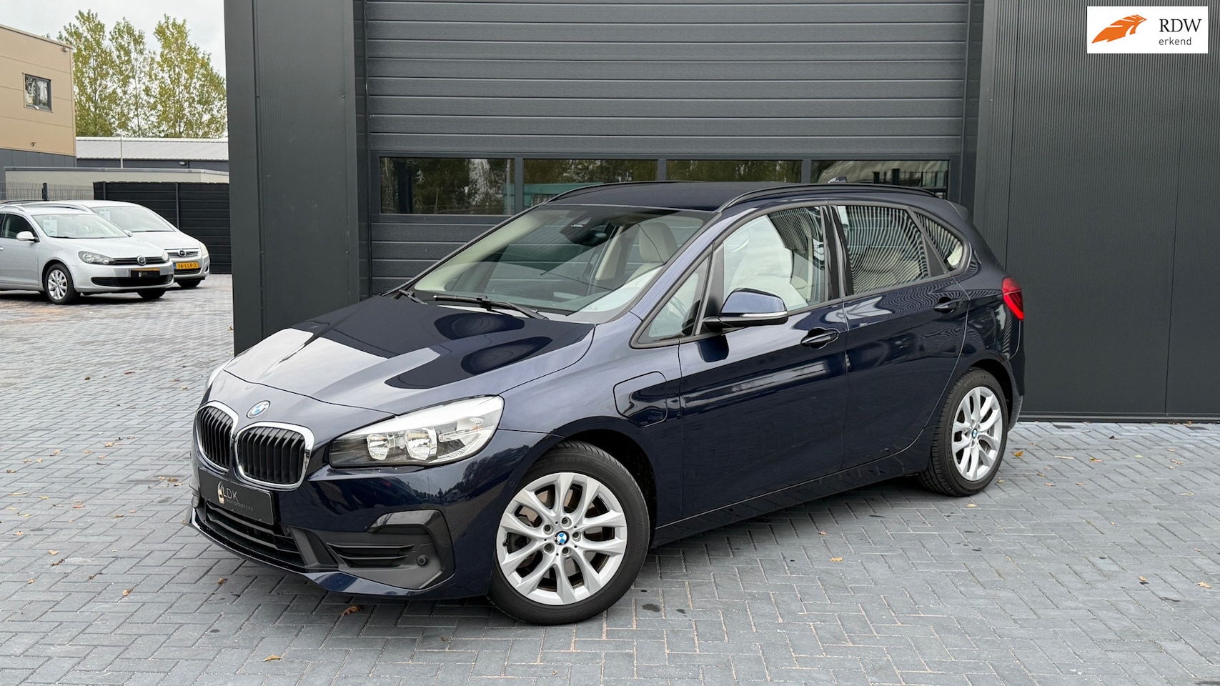 BMW 2-serie Active Tourer - 225xe iPerformance High Executive Cruise|Navi - AutoWereld.nl