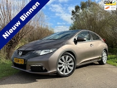 Honda Civic - 1.4 Sport / slechts 141.166 km / 2e Eigenaar / Camera / 17" Velgen / Clima / LED / 6 Versn