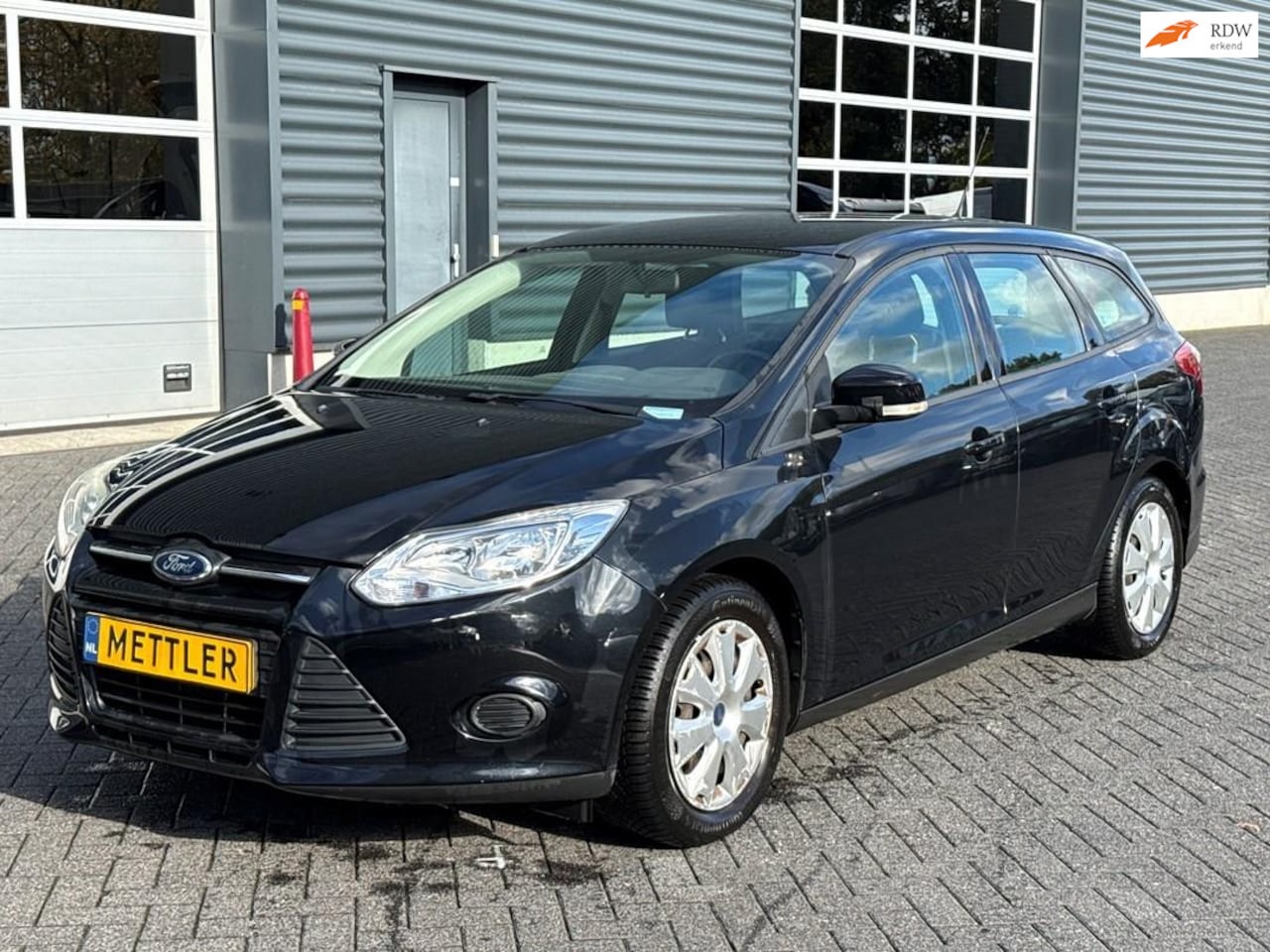 Ford Focus Wagon - 1.6 EcoBoost Trend 1.6 EcoBoost Trend, airco, trekhaak - AutoWereld.nl