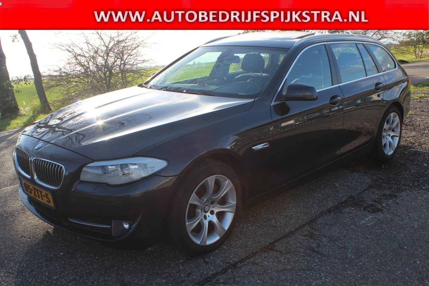 BMW 5-serie Touring - 525d High Executive // LEER / AUTOMAAT // - AutoWereld.nl