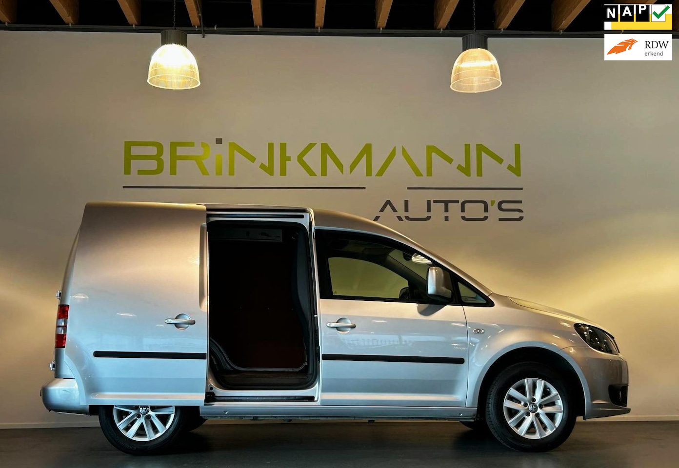 Volkswagen Caddy - 1.6 TDI - Airco - Cr. Control - Tr.Haak - APK 10-2026. - AutoWereld.nl