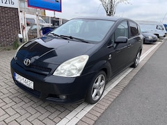 Toyota Corolla Verso - 2.2 D-4D Terra 7p.bj 2007 +31641468730