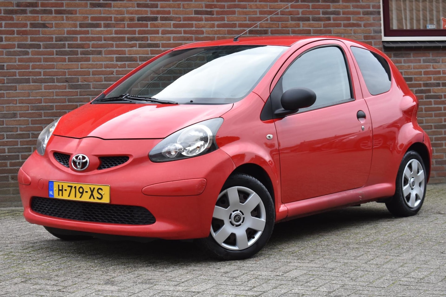 Toyota Aygo - 1.0-12V '07 Inruiler zo mee - AutoWereld.nl