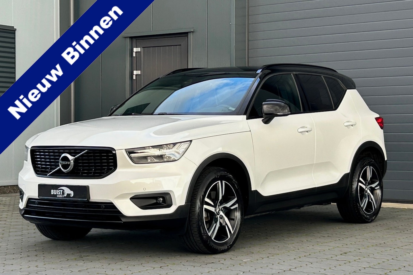 Volvo XC40 - 2.0 T4 190pk R-Design SCANDINAVIAN LINE - AutoWereld.nl