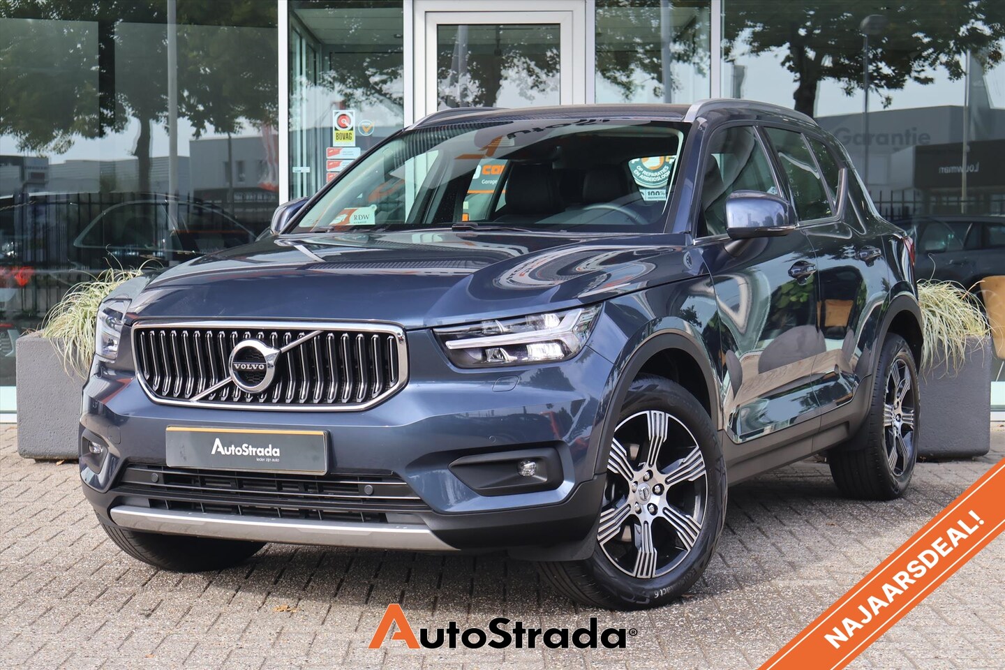 Volvo XC40 - T3 Inscription 163pk I Navigatie I Carplay I Stoelverwarming I HarmanKardon | ACC | Camera - AutoWereld.nl
