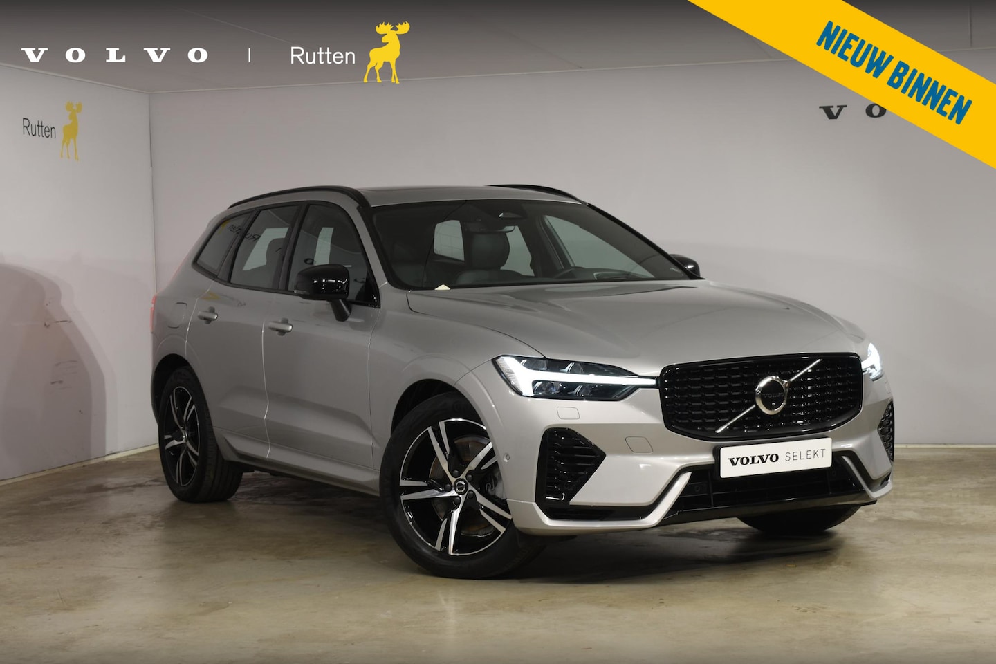 Volvo XC60 - T6 350PK Automaat Plug-in hybrid AWD R-Design - AutoWereld.nl
