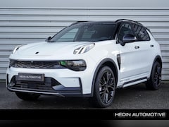 Lynk & Co 01 - 1.5 More MORE | Panoramadak | 360° camera | Stuurverwarming |