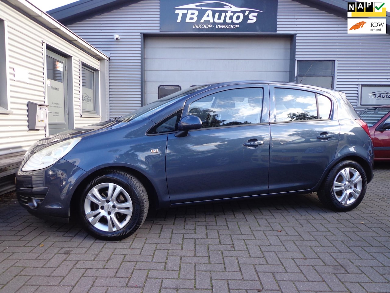 Opel Corsa - 1.4-16V Enjoy 5-DRS ! AUTOMAAT / AIRCO ! - AutoWereld.nl