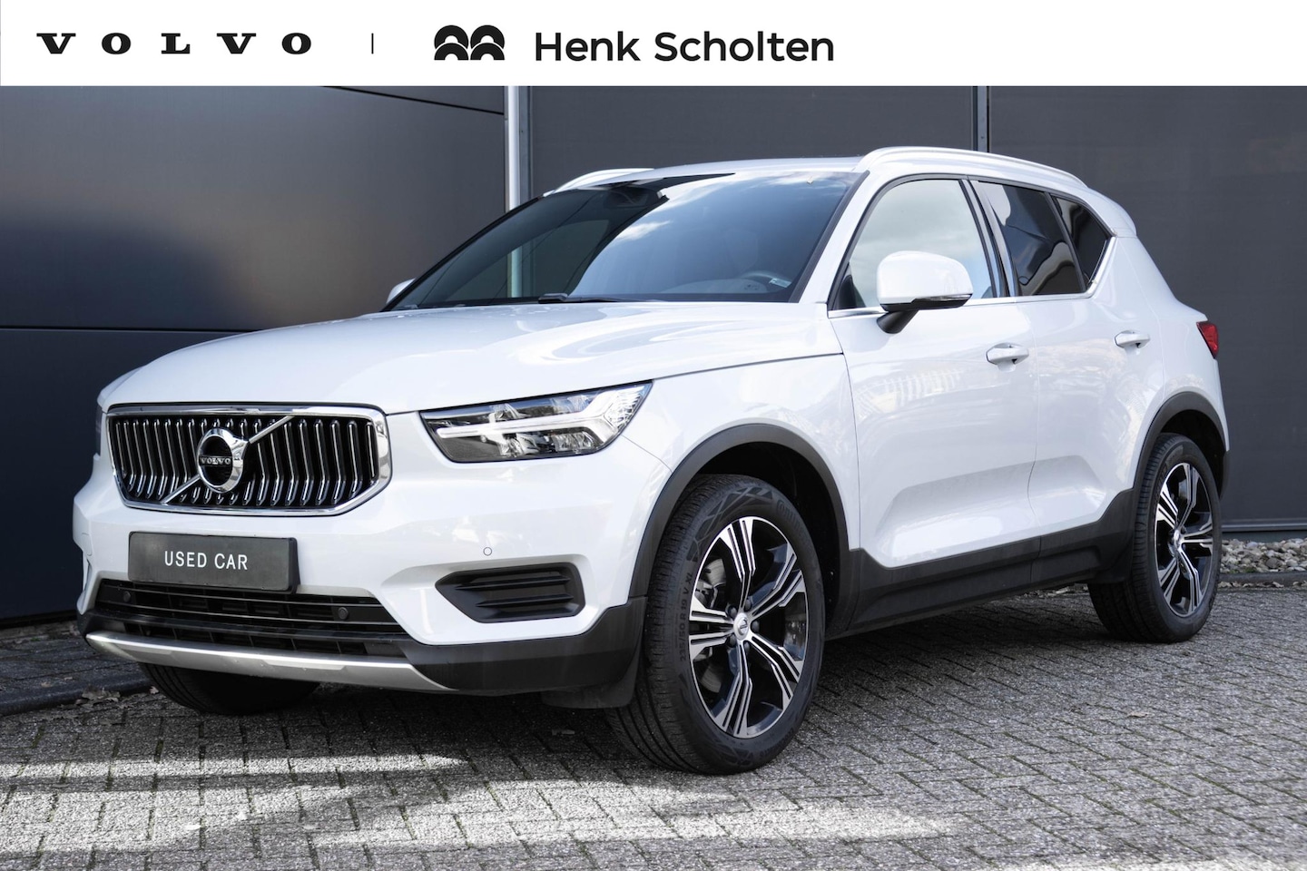 Volvo XC40 - 2.0 T4 Inscription | Trekhaak met afneembare kogel | Panoramisch Schuif-Kantel dak | Rear - AutoWereld.nl