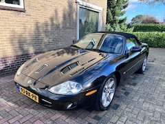 Jaguar XK8 - 4.0 V8 Convertible