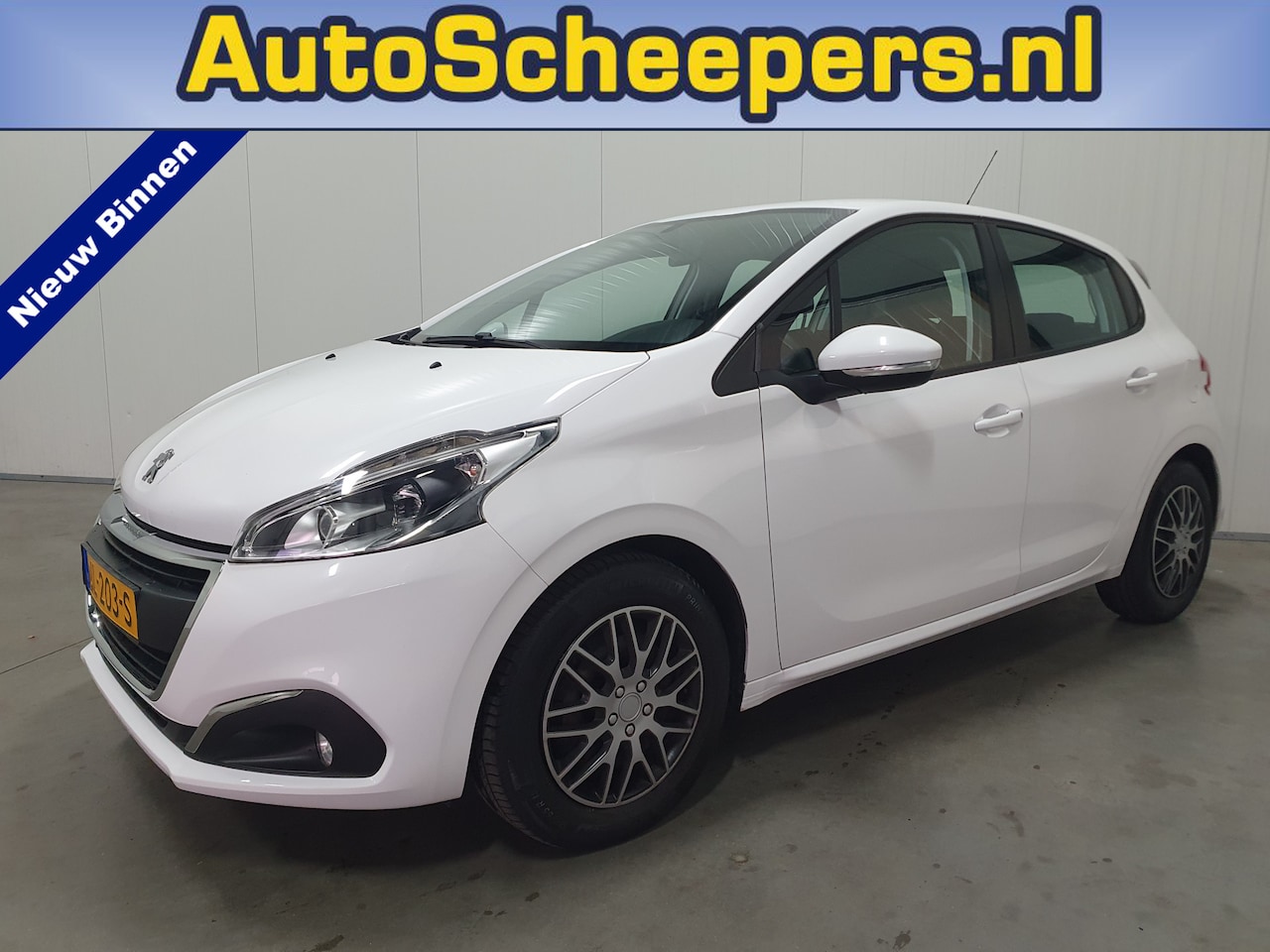 Peugeot 208 - 1.2 PureTech Blue Lion NAVI/PDC/CRUISE/TRHAAK/AIRCO - AutoWereld.nl