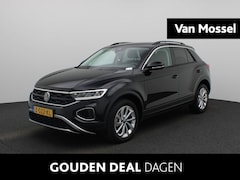 Volkswagen T-Roc - 1.5 TSI Life Edition | 150 PK | Automaat | Navigatie | Keyless | Airco | Trekhaak | Blinds