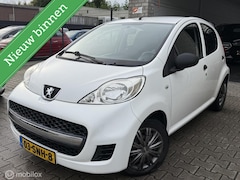 Peugeot 107 - 1.0-12V XR / BJ 2011 / 5DRS / Airco / 139.000KM