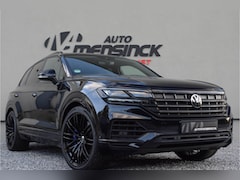 Volkswagen Touareg - 3.0 TSI eHybrid 4MOTION / R-Line/ Head-Up Display/ Standkachel/ Luchtvering/ Panoramadak/