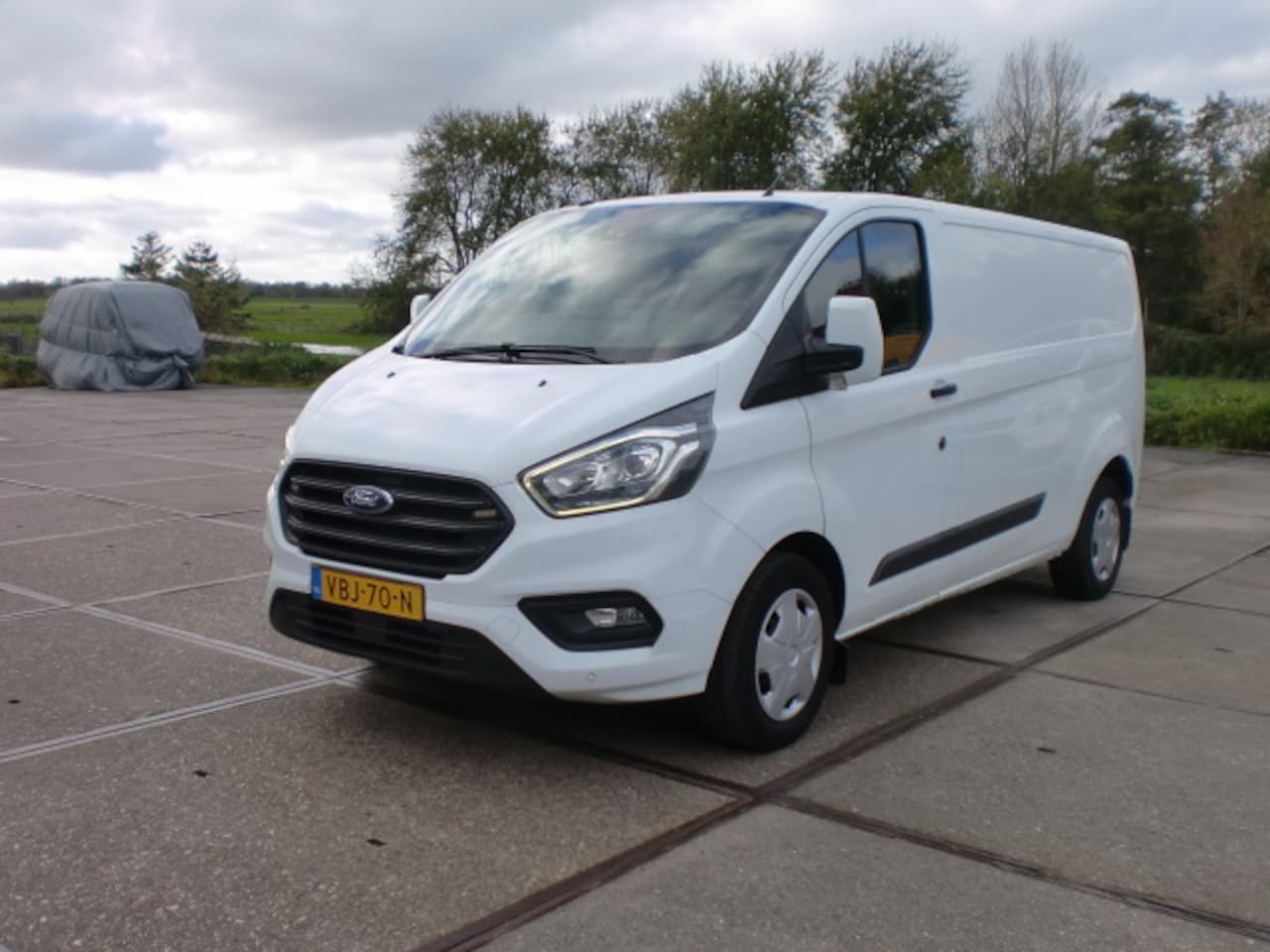 Ford Transit Custom - 2.0 TDCi 320 L2H1 BJ2019 KM188 3PERS LEASE€ 162 - AutoWereld.nl