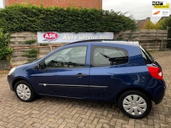 Renault Clio - 1.4-16V Business Line