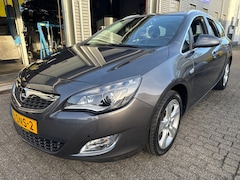 Opel Astra Sports Tourer - 1.6 Turbo Cosmo NAVI SCHUIFDAK