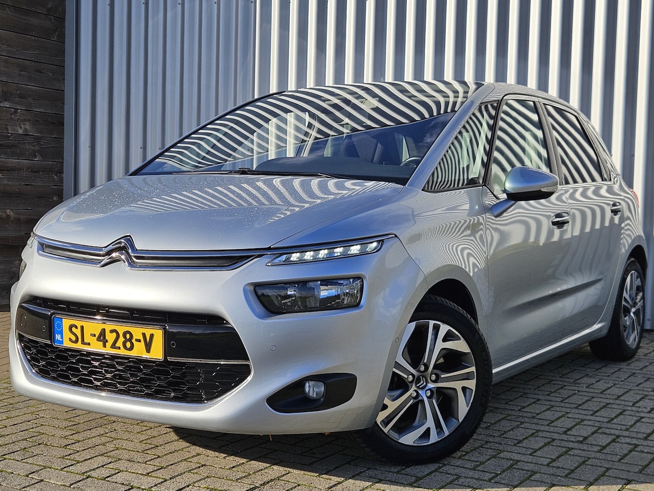 Citroën C4 Picasso - 1.6 THP Exclusive /Massage/Dealer Onderhouden! - AutoWereld.nl