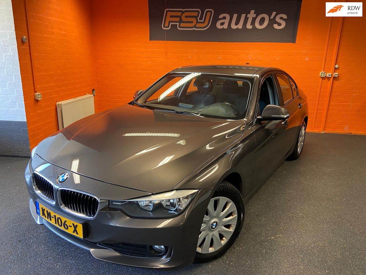 BMW 3-serie - 316d HIGH EXECUTIVE / TOPSTAAT / APK 14-09-2026 - AutoWereld.nl