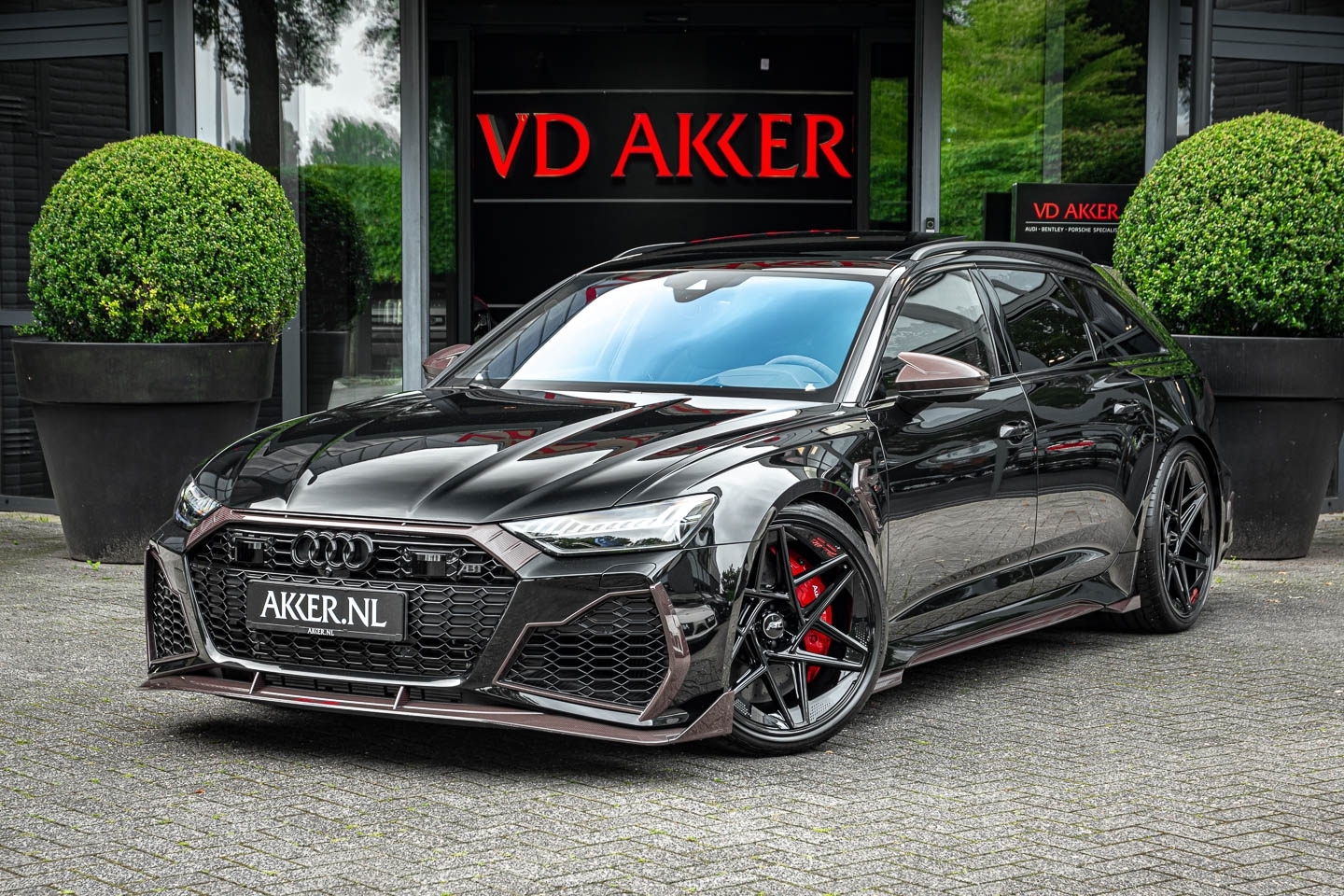 Audi RS6 - RS6 Avant Johann ABT Signature Edition Nr. 64/64 | Full PPF | Nwpr. 397k - AutoWereld.nl