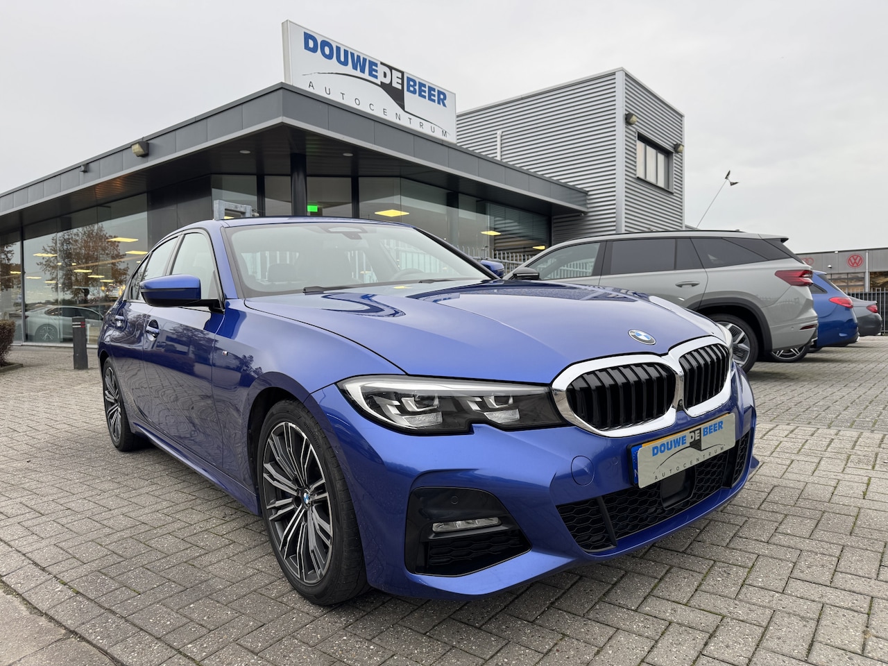 BMW 3-serie - 330i M Sport Adapt. Cruise | 360-Camera | HiFi | Stoelverw. | Sfeerverlichting - AutoWereld.nl