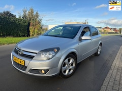 Opel Astra - 1.6 Cosmo AUTOMAAT/APK 10-2026/LEER /NAP