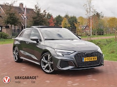 Audi A3 Sportback - 35 TFSI S edition | 2X S-Line | Schuifdak | 19 Inch | Black Optic | NL-Auto |