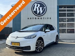 Volkswagen ID.3 - Life 58 kWh BTW Auto / AppleCarplay / Stoel en stuurverw / NL Auto Z.G.O.H. € 12.355 Ex BT