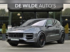 Porsche Cayenne - 3.0 S E-Hybrid SportDesign 520pk Pano SoftClose Achterasbesturing Head-up Trekhaak InnoDri