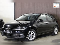 Volkswagen Polo - 1.0 TSI Style IQ-Light Leder Lane Stoelverw ParkCam Navi ACC Garantie