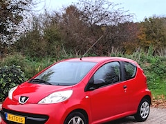 Peugeot 107 - 1.0-12V XR