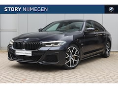 BMW 5-serie - 530e High Executive M Sport Automaat / Trekhaak / Sportstoelen / Achteruitrijcamera / Acti