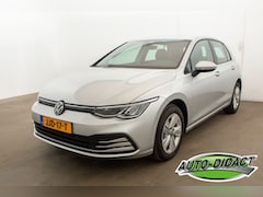Volkswagen Golf - 1.0 TSI 3129 km Clima Navi Camera Life Business