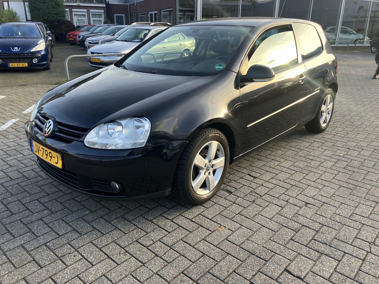Volkswagen Golf - 1.4 Easyline Apk oktober 2026 - AutoWereld.nl
