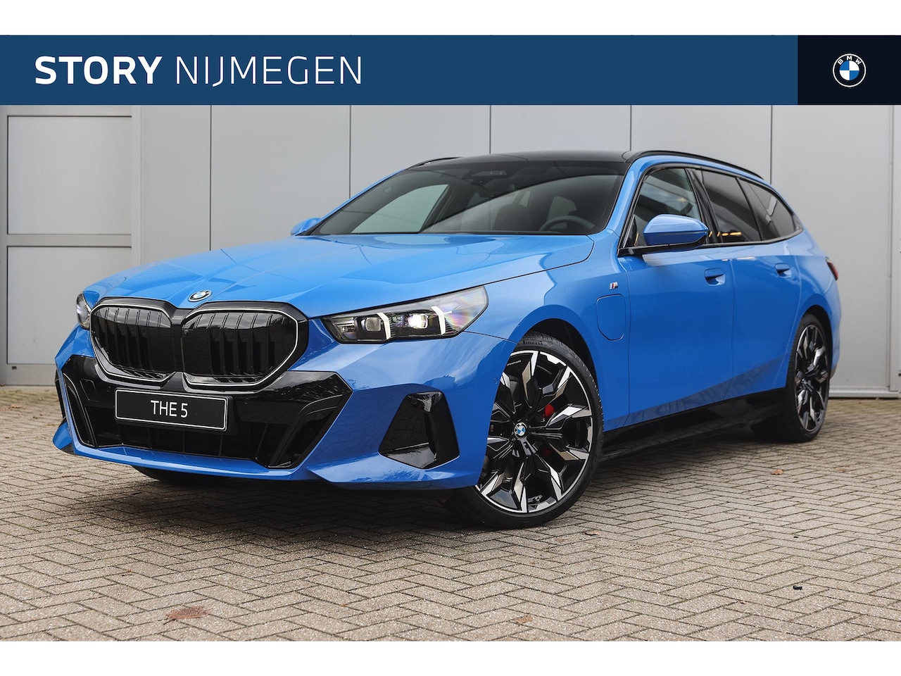 BMW 5-serie Touring - 530e M Sport Automaat / Panoramadak / Trekhaak / Bowers & Wilkins / M Multifunctionele Sto - AutoWereld.nl