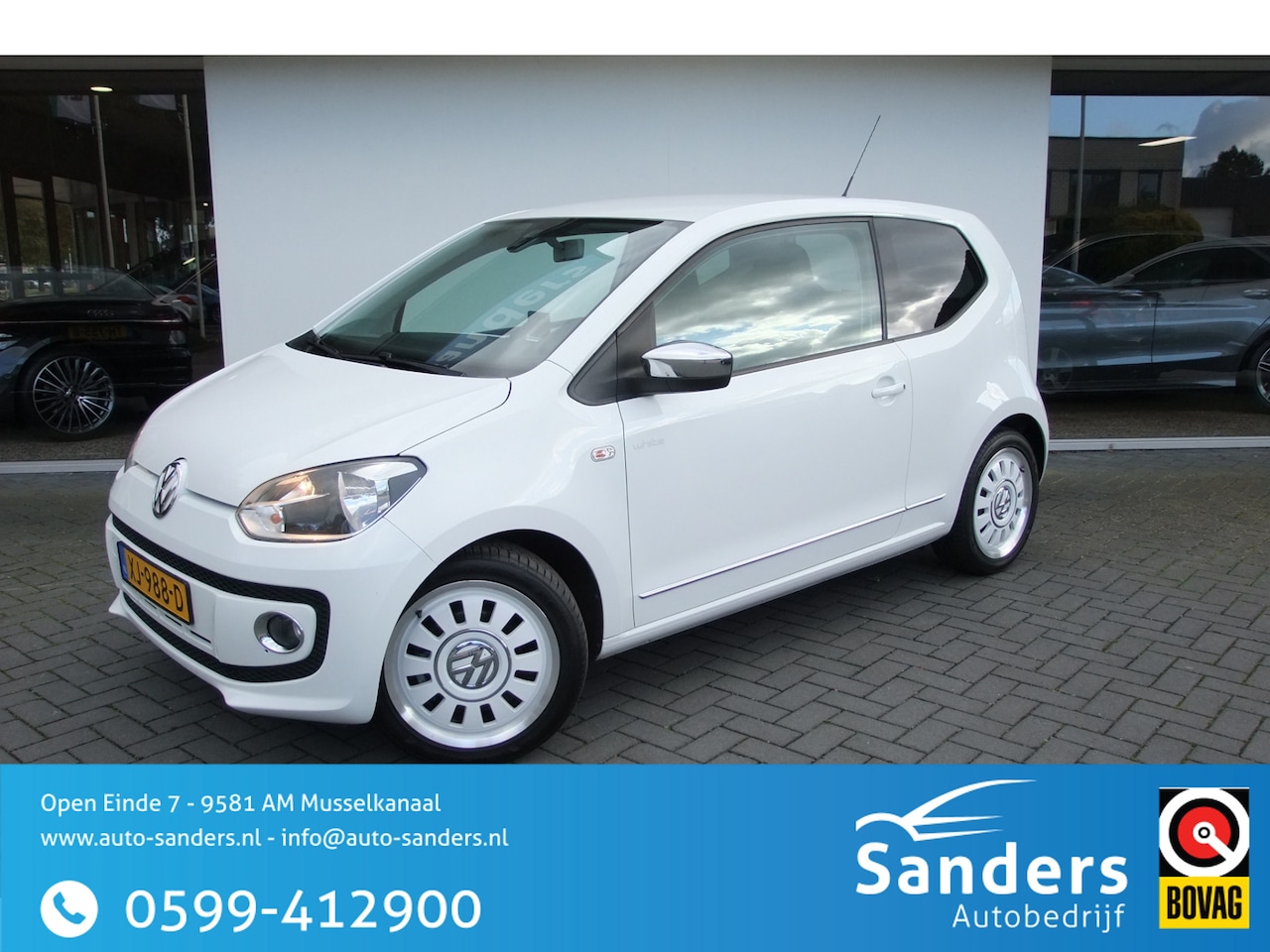 Volkswagen Up! - 1.0 high up! BlueMotion / White up/ Navigatie/ Parkeersensoren/ Leer/ Stoelverwarming - AutoWereld.nl