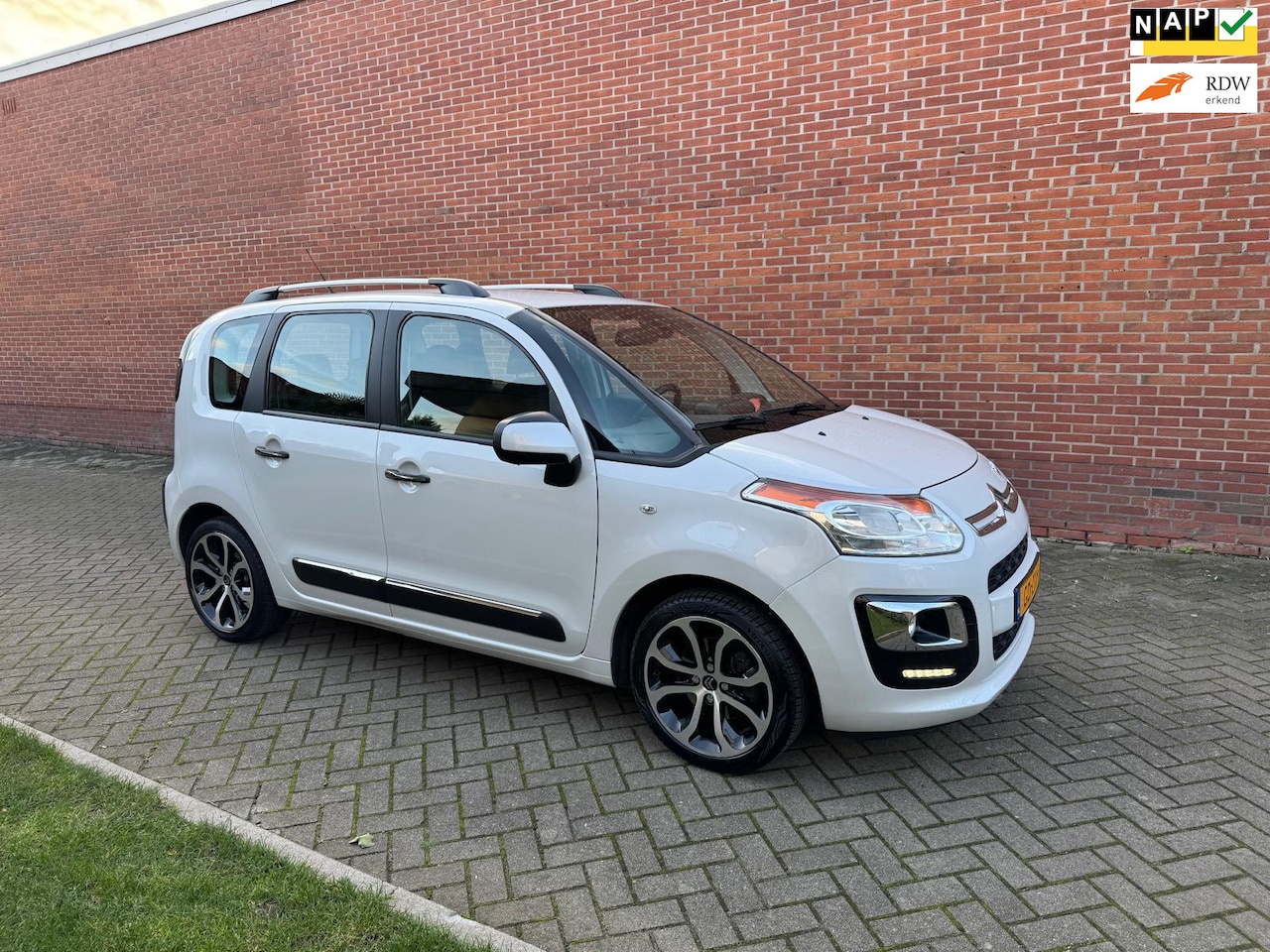 Citroën C3 Picasso - 1.2 PureTech Collection Clima Navi Cruise Camera - AutoWereld.nl