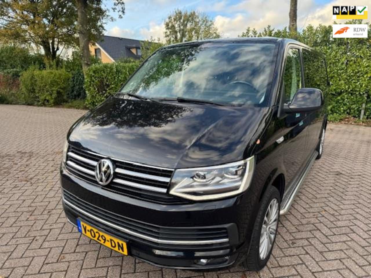 Volkswagen Transporter - 2.0 TDI L2H1 DC Highline 2.0 TDI L2H1 DC Highline - AutoWereld.nl