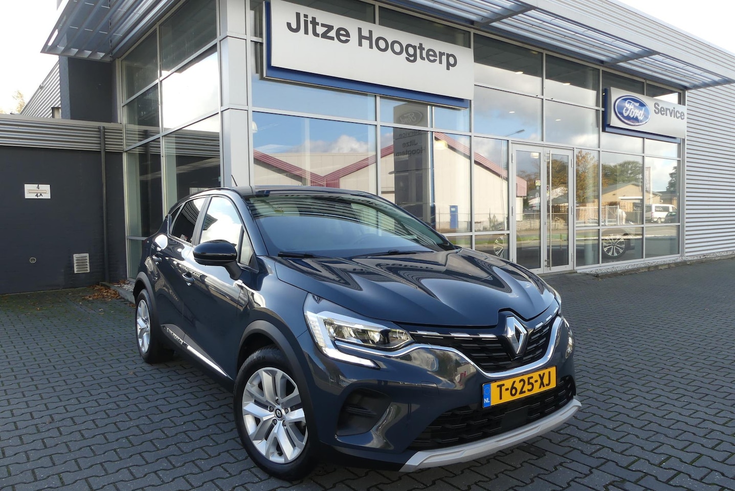 Renault Captur - 1.3 TCe 140 Intens STOELVERWARMING, CRUISE, CLIMA, NAVI, PDC, DAB, 53.445KM - AutoWereld.nl