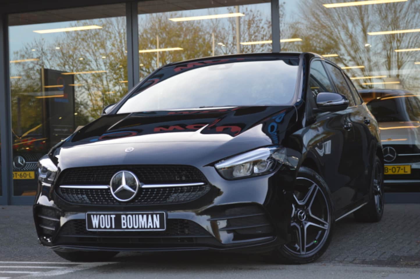 Mercedes-Benz B-klasse - 250 e AMG Led Widescreen Sfeer Camera Night Pdc - AutoWereld.nl