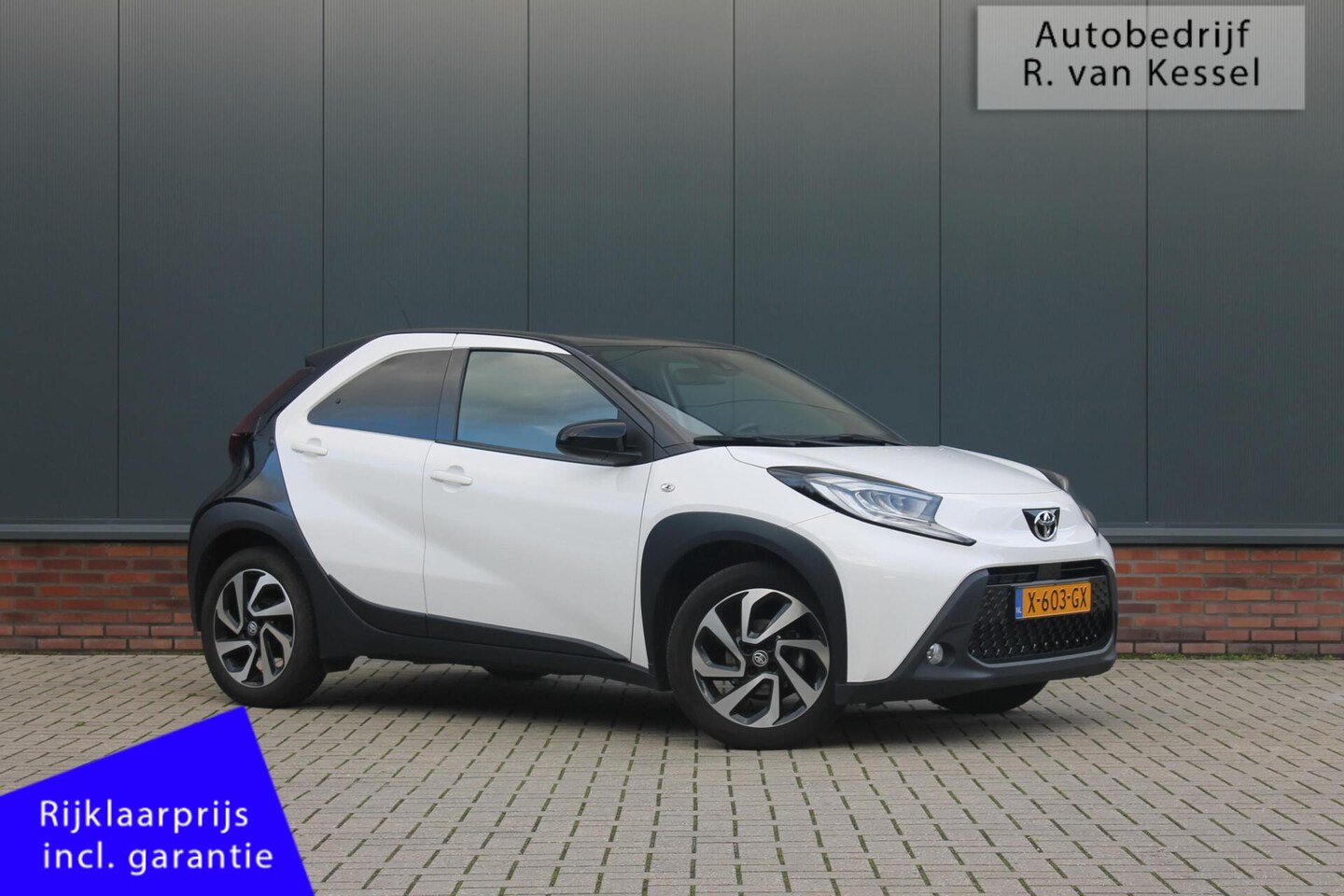 Toyota Aygo X - 1.0 VVT-i MT Pulse I Rijk uitgerust I 1 Eigenaar I NL-auto - AutoWereld.nl