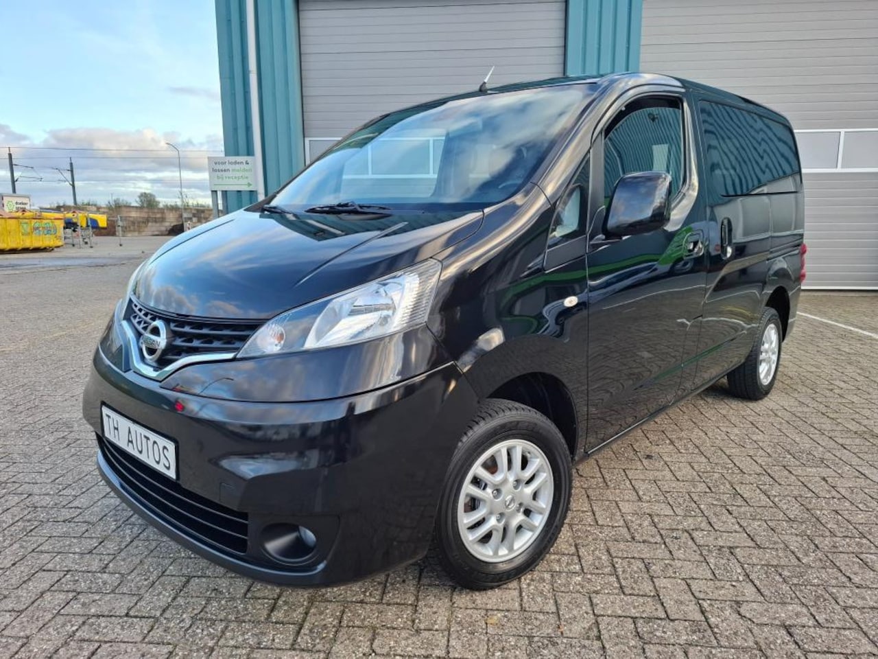 Nissan NV200 - Evalia 1.6 airco navigatie achteruit camera - AutoWereld.nl