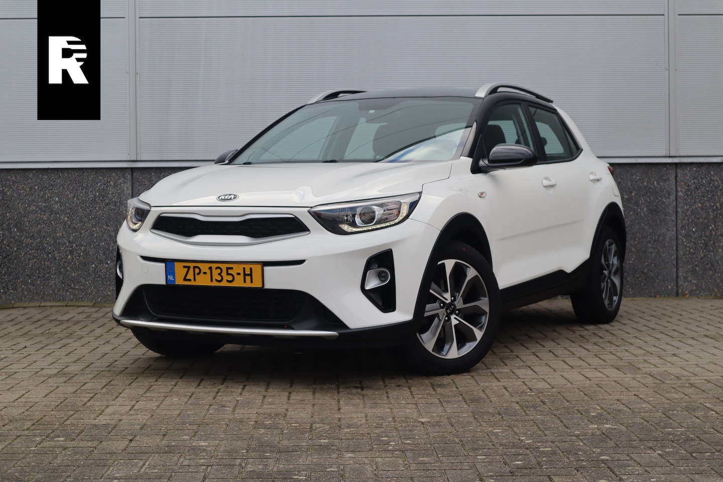 Kia Stonic - 1.0 T-GDi DynamicLine Carplay / Android Auto / Camera / Cruise - AutoWereld.nl