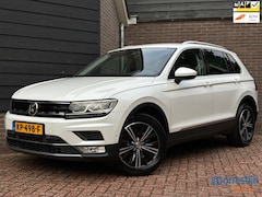 Volkswagen Tiguan - 2.0 TSI 4Motion Highline | Camera | Trekhaak | Virtual | Navi | ACC