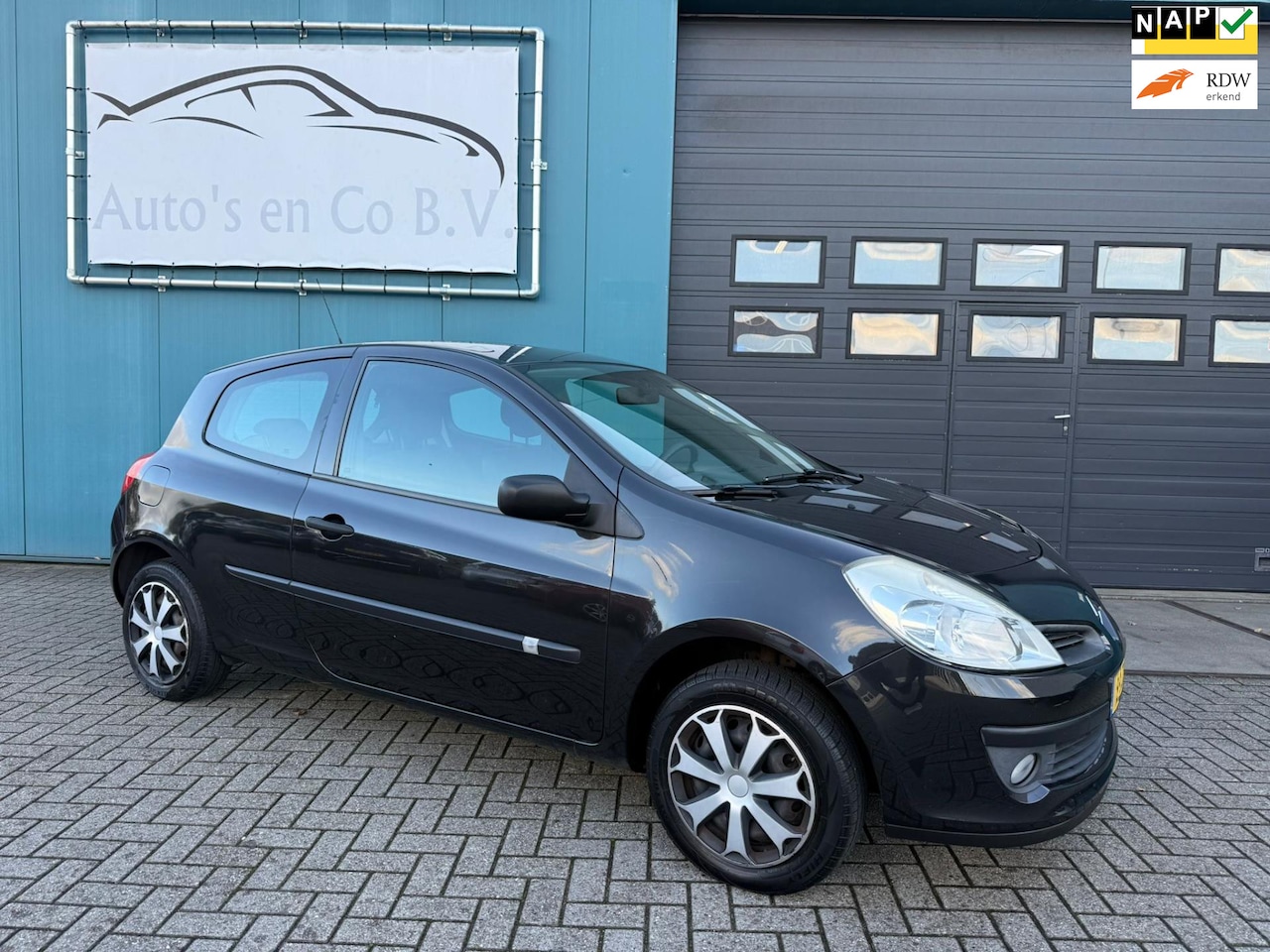 Renault Clio - 1.2-16V Special Line Airco 153135 km NL Auto NAP Incl nw Apk 29-11-2026 - AutoWereld.nl