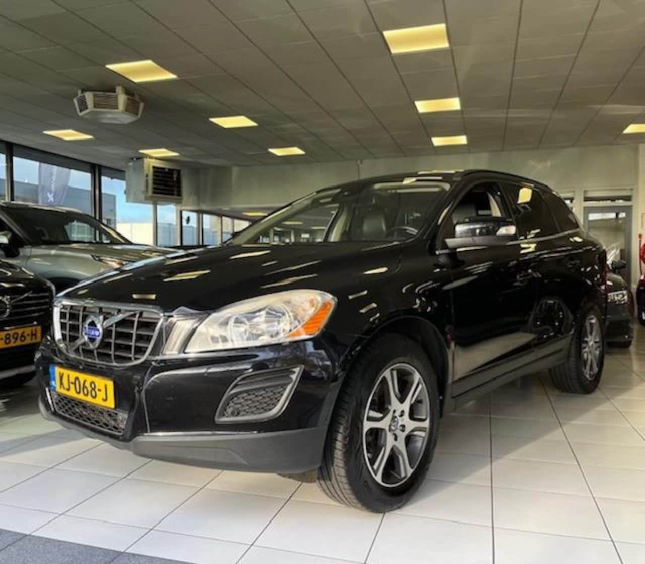 Volvo XC60 - 2.0 D3 Summum/Navi/Camera/Trekhaak/Leder - AutoWereld.nl