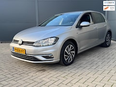 Volkswagen Golf - 1.0 TSI / Virtual cockpit / Camera / Carplay